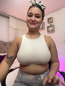 Snapshot of valeria_gomezx chatting on 03-07-25, 03:28 valeria gomezx online show from 03-07-25, 03:28