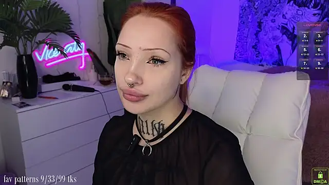 Snapshot of violetviolator chatting on 11-07-25, 04:12 violetviolator online show from 11-07-25, 04:12