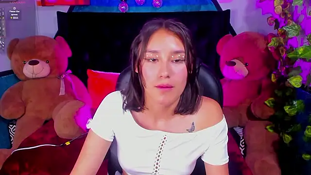  Sophie  miller online show from 12-02-24, 11:51