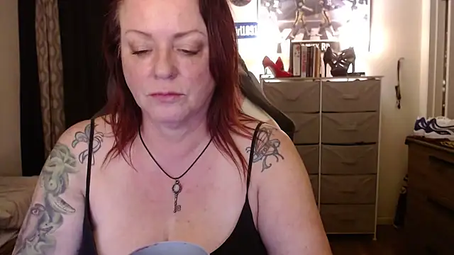 Nikkimastersgirl1091 online show from 03-18-25, 05:20