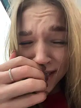 KitteCat online show from 11-03-25, 07:53