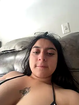 Snapshot of Cassie-millers chatting on 12-08-24, 03:35 Cassie-millers online show from 12-08-24, 03:35