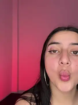 Snapshot of Cassie-millers chatting on 02-06-25, 05:09 Cassie-millers online show from 02-06-25, 05:09