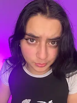 Snapshot of Cassie-millers chatting on 02-11-25, 05:50 Cassie-millers online show from 02-11-25, 05:50