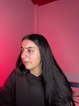 Snapshot of Cassie-millers chatting on 02-20-25, 04:14 Cassie-millers online show from 02-20-25, 04:14