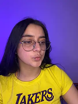 Snapshot of Cassie-millers chatting on 03-06-25, 05:22 Cassie-millers online show from 03-06-25, 05:22