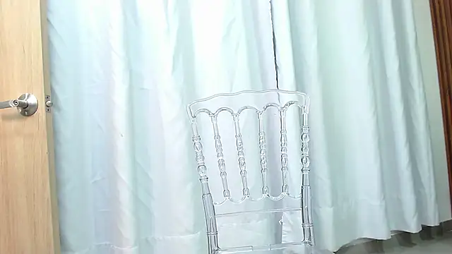 Sharlotte Milk online show from 12-12-24, 07:48