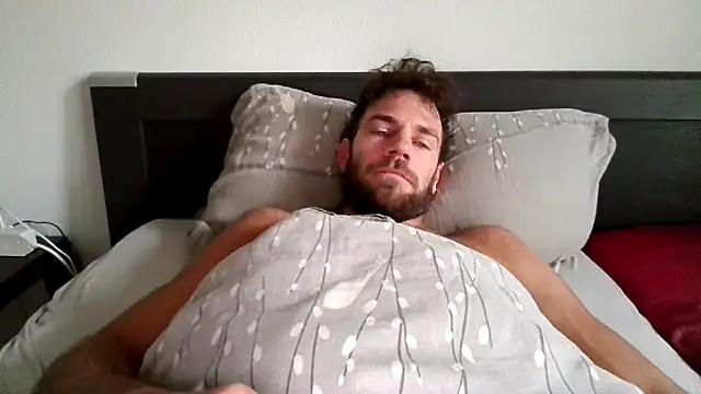 alpha-hunk online show from 10-03-25, 06:43