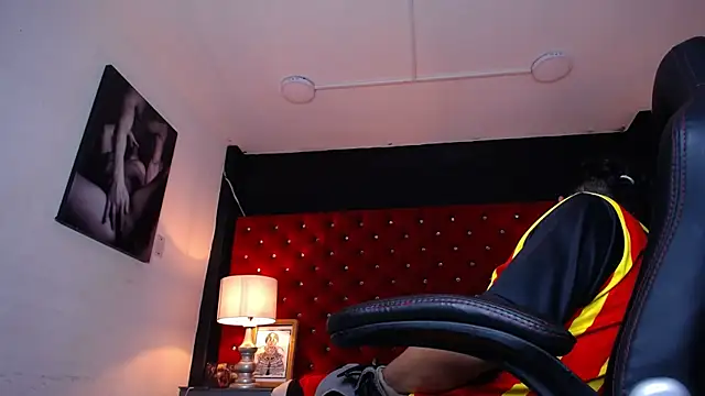 Snapshot of Sr_Magnus_ chatting on 01-09-26, 04:43 Sr Magnus online show from 01-09-26, 04:43