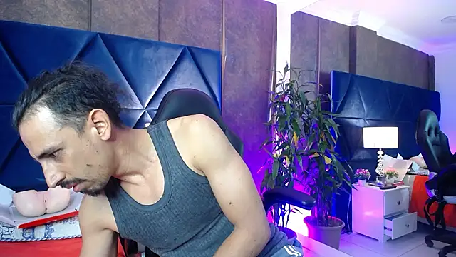 Snapshot of Sr_Magnus_ chatting on 02-10-26, 02:59 Sr Magnus online show from 02-10-26, 02:59