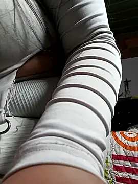 Snapshot of sofy_kitty777 chatting on 02-08-25, 02:47 sofy kitty777 online show from 02-08-25, 02:47