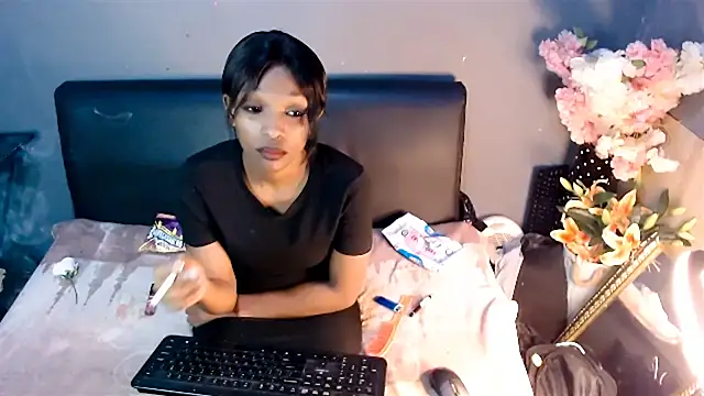 Snapshot of Ebonypreciousx chatting on 09-19-25, 10:05 Ebonypreciousx online show from 09-19-25, 10:05