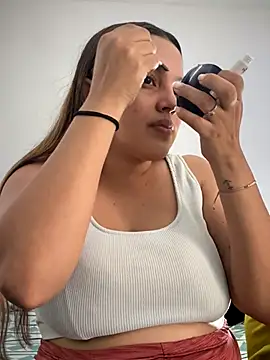 Snapshot of vivicolibri chatting on 10-07-25, 04:26 vivicolibri online show from 10-07-25, 04:26