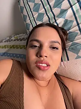 Snapshot of vivicolibri chatting on 10-29-25, 02:19 vivicolibri online show from 10-29-25, 02:19