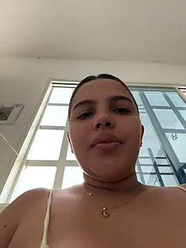 Snapshot of vivicolibri chatting on 11-26-25, 02:51 vivicolibri online show from 11-26-25, 02:51