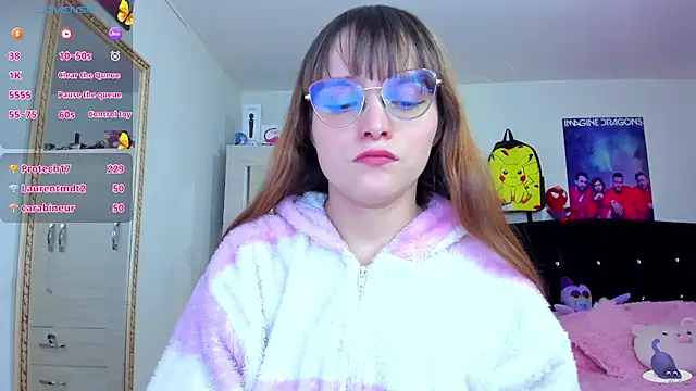 Snapshot of Lucyy-hess chatting on 12-11-24, 11:10 Lucyy-hess online show from 12-11-24, 11:10