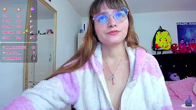 Snapshot of Lucyy-hess chatting on 12-15-24, 04:15 Lucyy-hess online show from 12-15-24, 04:15