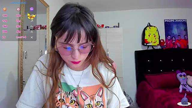 Snapshot of Lucyy-hess chatting on 12-31-24, 08:45 Lucyy-hess online show from 12-31-24, 08:45