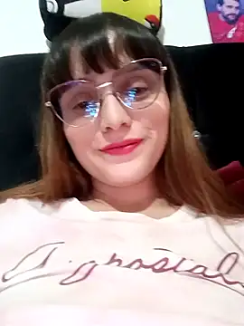Snapshot of Lucyy-hess chatting on 02-04-25, 09:41 Lucyy-hess online show from 02-04-25, 09:41