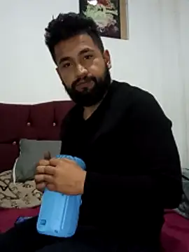 Snapshot of sabor_Latino_bdsm chatting on 11-12-25, 03:23 sabor Latino bdsm online show from 11-12-25, 03:23