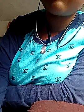 ruhi2003 online show from 01-22-25, 09:13