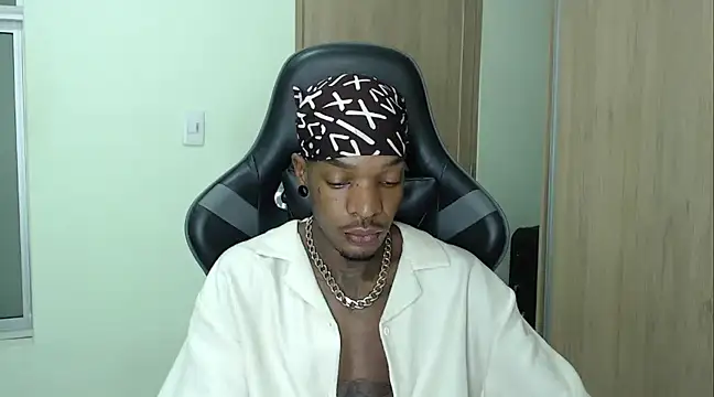 Snapshot of asaapr chatting on 12-13-24, 04:22 asaapr online show from 12-13-24, 04:22