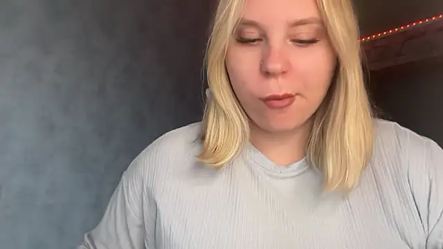 Thalia  Star online show from 10-17-25, 12:30