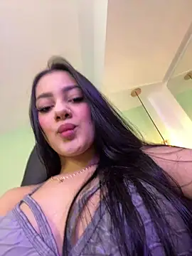 mallie quinn online show from 12-28-24, 01:38