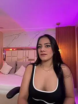 mallie quinn online show from 01-15-25, 04:54