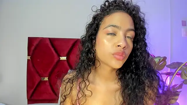 AntonellaHall  online show from 10-11-25, 12:36