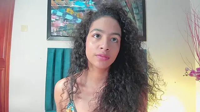 AntonellaHall  online show from 11-04-25, 12:04