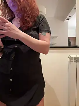 Snapshot of Nala_95 chatting on 02-08-25, 06:12 Nala 95 online show from 02-08-25, 06:12