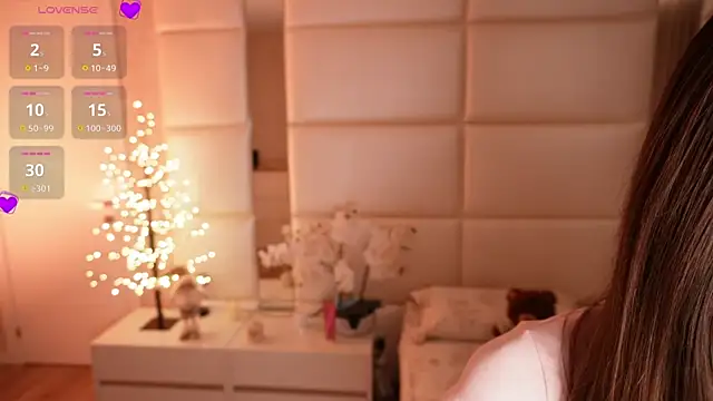 Lilly Colins online show from 01-09-26, 07:48