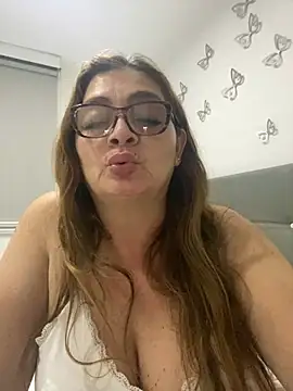AntonellaAlondra4 online show from 12-21-24, 05:03