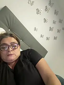 Snapshot of AntonellaAlondra4 chatting on 02-08-26, 03:21 AntonellaAlondra4 online show from 02-08-26, 03:21