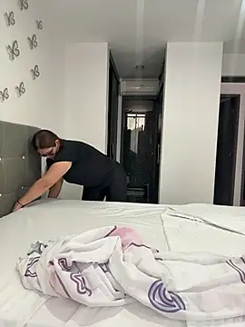 Snapshot of AntonellaAlondra4 chatting on 02-28-26, 01:23 AntonellaAlondra4 online show from 02-28-26, 01:23