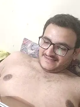 Snapshot of tarun997700 chatting on 10-31-25, 08:32 tarun997700 online show from 10-31-25, 08:32