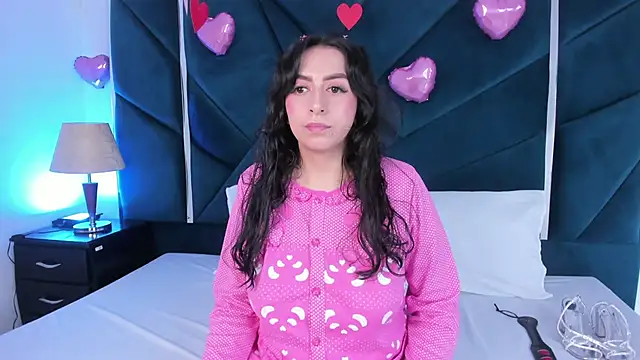 AlondraMendez online show from 02-18-25, 04:37