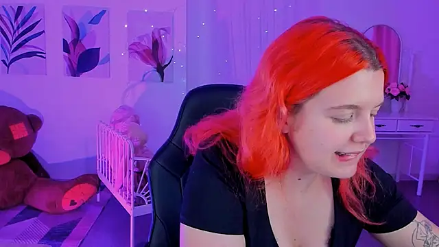 Snapshot of NielletaBlossom chatting on 12-27-24, 05:16 NielletaBlossom online show from 12-27-24, 05:16