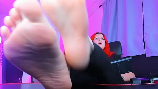 Snapshot of NielletaBlossom chatting on 01-08-25, 08:27 NielletaBlossom online show from 01-08-25, 08:27