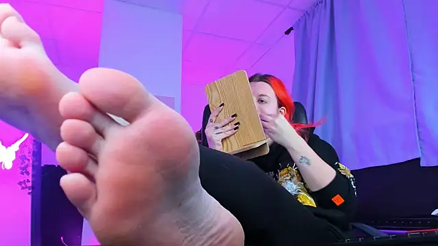 Snapshot of NielletaBlossom chatting on 02-09-25, 05:19 NielletaBlossom online show from 02-09-25, 05:19