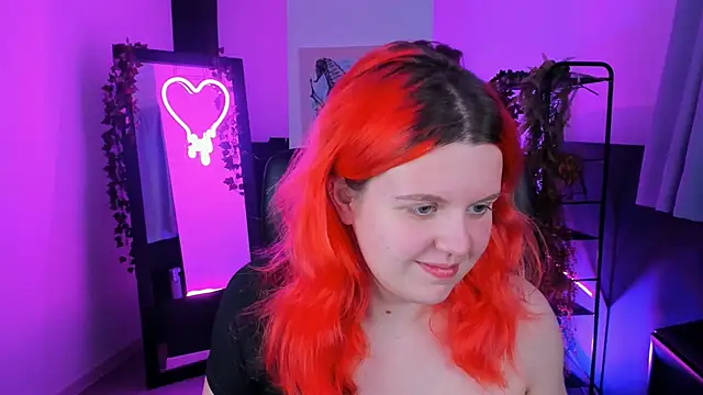 Snapshot of NielletaBlossom chatting on 02-10-25, 05:19 NielletaBlossom online show from 02-10-25, 05:19