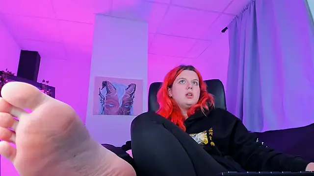 Snapshot of NielletaBlossom chatting on 02-10-25, 11:45 NielletaBlossom online show from 02-10-25, 11:45