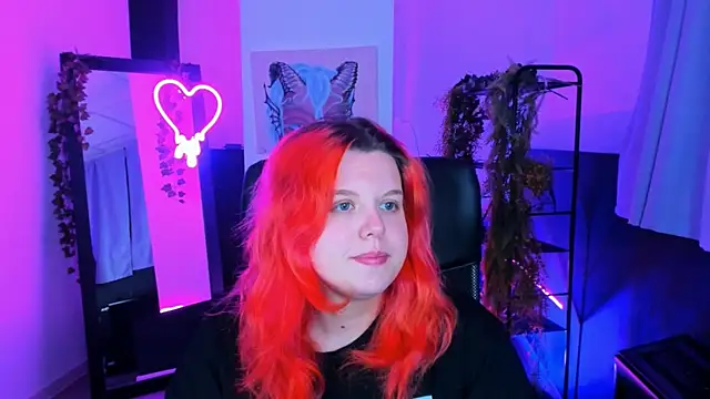 Snapshot of NielletaBlossom chatting on 02-17-25, 05:14 NielletaBlossom online show from 02-17-25, 05:14