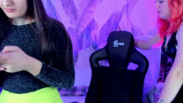 Snapshot of NielletaBlossom chatting on 02-27-25, 05:45 NielletaBlossom online show from 02-27-25, 05:45