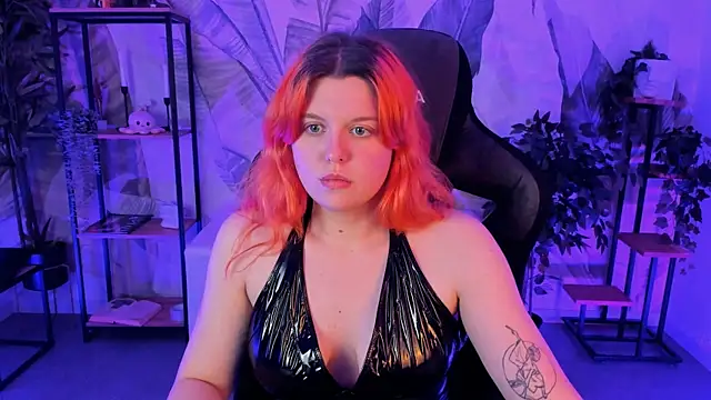 Snapshot of NielletaBlossom chatting on 03-09-25, 08:51 NielletaBlossom online show from 03-09-25, 08:51