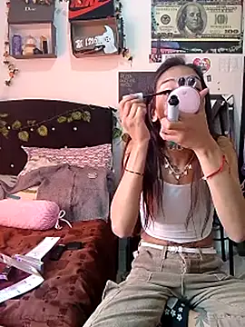 Snapshot of Alisson_420 chatting on 01-29-25, 06:50 Alisson 420 online show from 01-29-25, 06:50