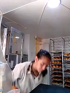 Snapshot of Alisson_420 chatting on 10-24-25, 03:30 Alisson 420 online show from 10-24-25, 03:30