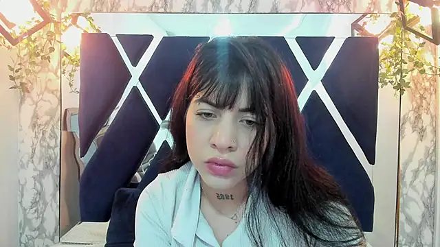 Snapshot of Violet_m chatting on 12-05-24, 06:55 Violet m online show from 12-05-24, 06:55