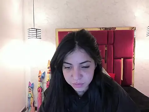 Snapshot of Violet_m chatting on 09-16-25, 11:33 Violet m online show from 09-16-25, 11:33